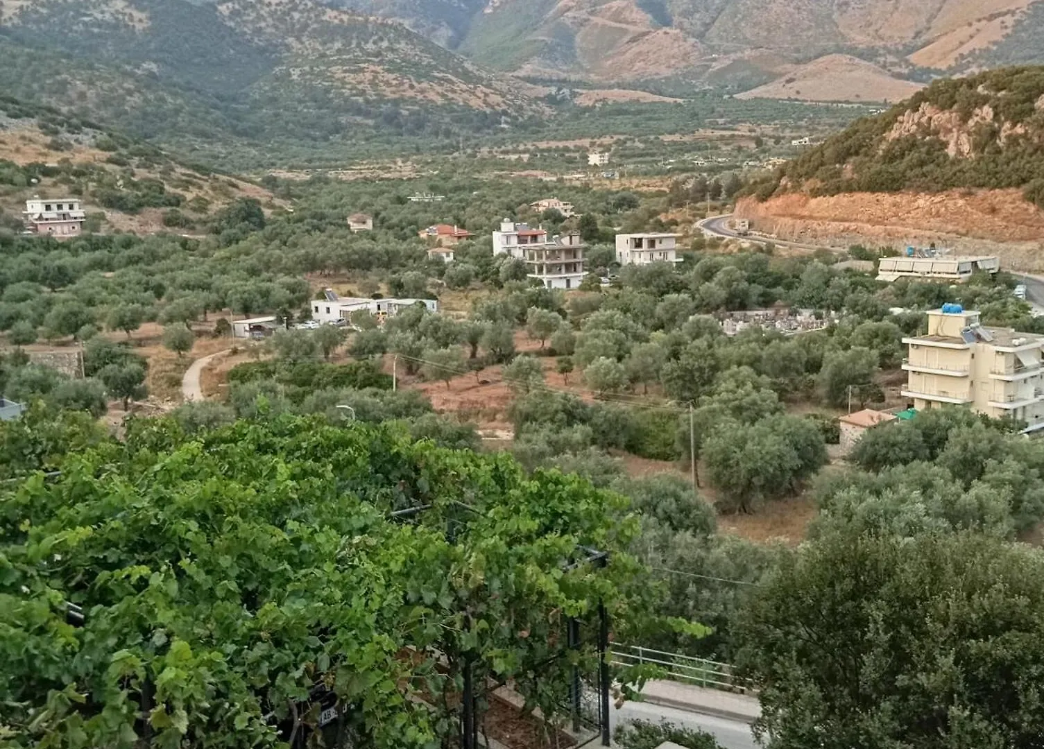 City View Room Himare