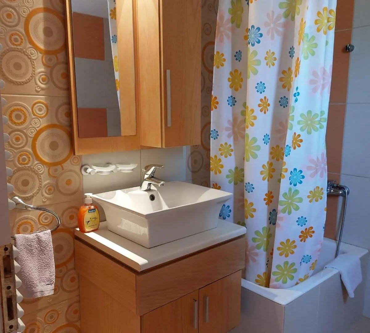 City View Room Himare