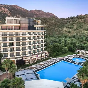Rapos Hotel